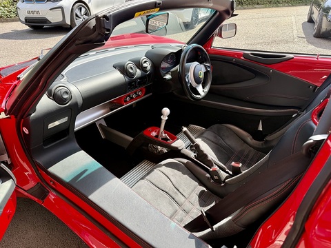 Sport 220 1.8 2dr Convertible Manual Petrol