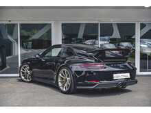 PORSCHE 911 991.2 GT3 CLUBSPORT IN JET BLACK