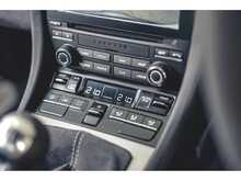 PORSCHE 911 991.2 GT3 CLUBSPORT IN JET BLACK