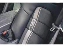 PORSCHE 911 991.2 GT3 CLUBSPORT IN JET BLACK