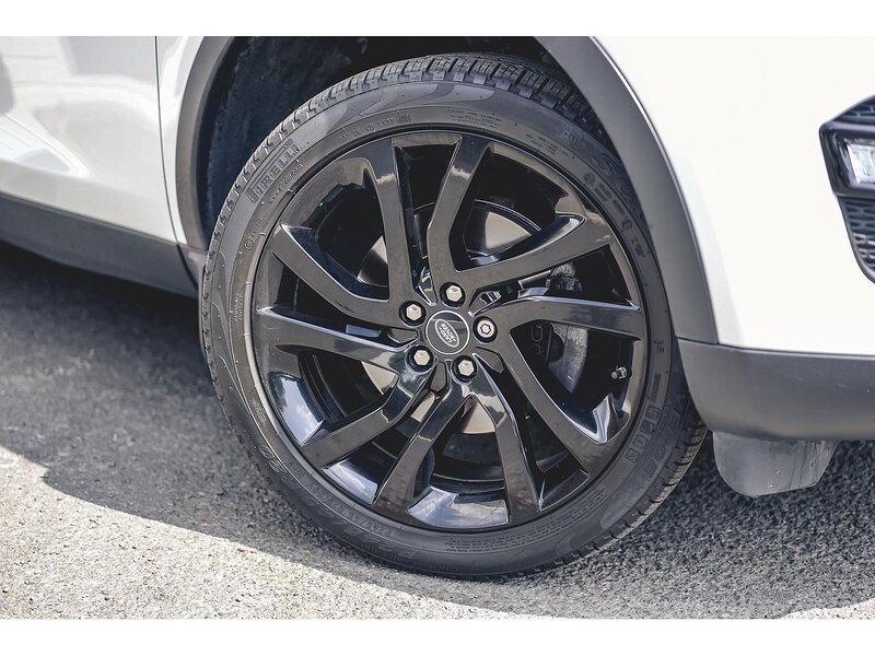 2.0 TD4 HSE Black SUV 5dr Diesel Auto 4WD Euro 6 (s/s) (180 ps)