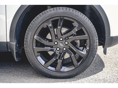 2.0 TD4 HSE Black SUV 5dr Diesel Auto 4WD Euro 6 (s/s) (180 ps)