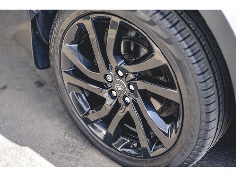 2.0 TD4 HSE Black SUV 5dr Diesel Auto 4WD Euro 6 (s/s) (180 ps)