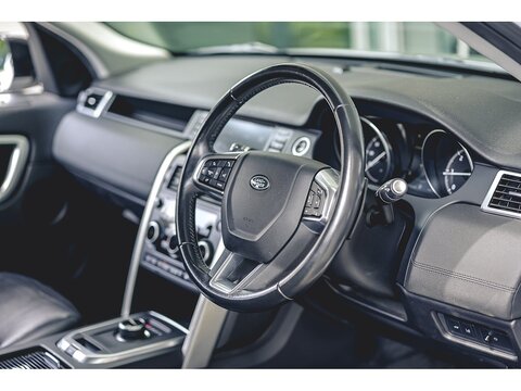 2.0 TD4 HSE Black SUV 5dr Diesel Auto 4WD Euro 6 (s/s) (180 ps)