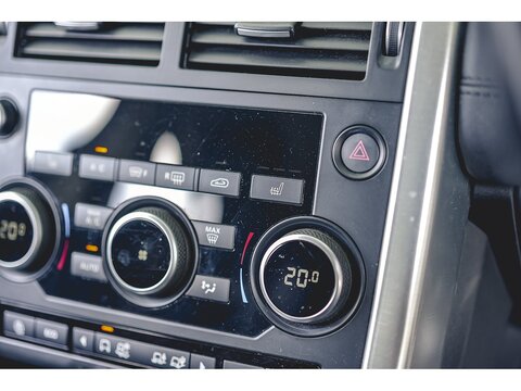 2.0 TD4 HSE Black SUV 5dr Diesel Auto 4WD Euro 6 (s/s) (180 ps)