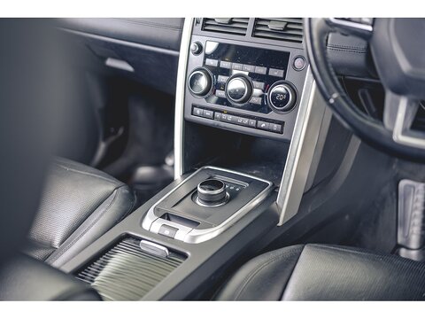 2.0 TD4 HSE Black SUV 5dr Diesel Auto 4WD Euro 6 (s/s) (180 ps)