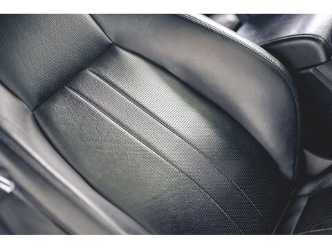 2.0 TD4 HSE Black SUV 5dr Diesel Auto 4WD Euro 6 (s/s) (180 ps)