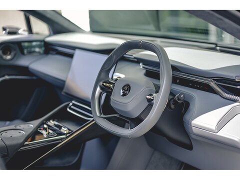 112kWh R SUV 5dr Electric Auto 4WD (Dual Motor) (917 ps)