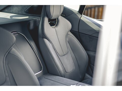 112kWh R SUV 5dr Electric Auto 4WD (Dual Motor) (917 ps)