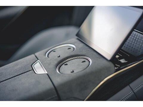 112kWh R SUV 5dr Electric Auto 4WD (Dual Motor) (917 ps)