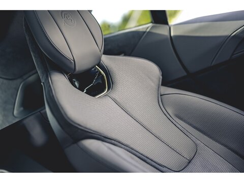 112kWh R SUV 5dr Electric Auto 4WD (Dual Motor) (917 ps)