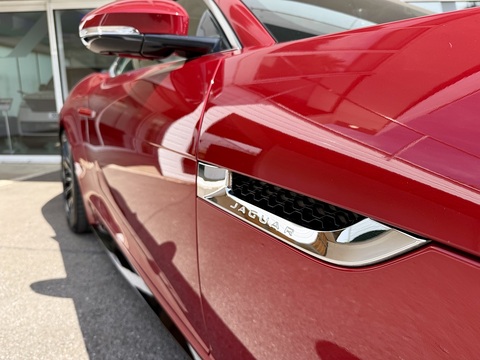 5.0 V8 R Coupe 2dr Petrol Auto Euro 5 (s/s) (550 ps)