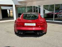 Jaguar F-Type V8 R