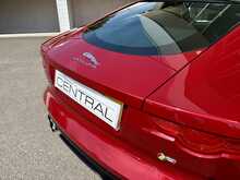 Jaguar F-Type V8 R