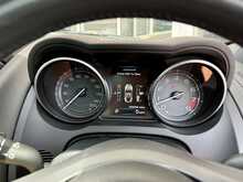 Jaguar F-Type V8 R
