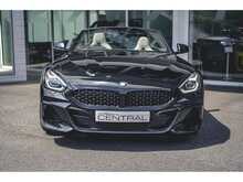 BMW Z4 30i IN SAPPHIRE BLACK