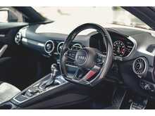 AUDI TTS FINISHED IN TANGO RED