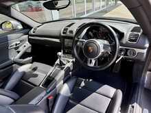 PORSCHE CAYMAN FINISHED IN AGATE GREY