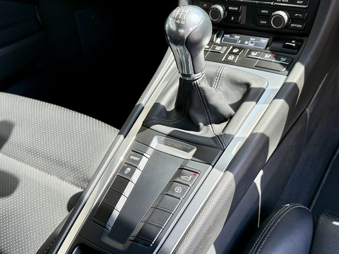 2.7 981 Coupe 2dr Petrol Manual Euro 6 (s/s) (275 ps)
