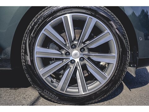 3.0 P550e 38.2kWh Autobiography SUV 5dr Petrol Plug-in Hybrid Auto 4WD Euro 6 (s/s) (550 ps)