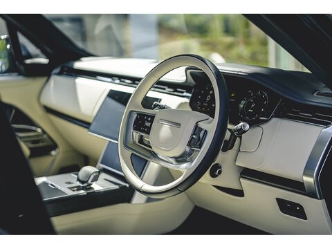 3.0 P550e 38.2kWh Autobiography SUV 5dr Petrol Plug-in Hybrid Auto 4WD Euro 6 (s/s) (550 ps)