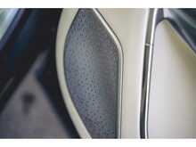 Land Rover Range Rover P550e Autobiography 