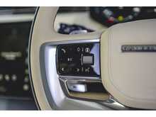 Land Rover Range Rover P550e Autobiography 