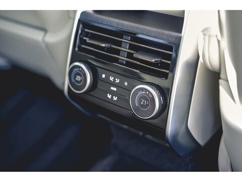 3.0 P550e 38.2kWh Autobiography SUV 5dr Petrol Plug-in Hybrid Auto 4WD Euro 6 (s/s) (550 ps)