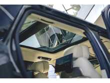 Land Rover Range Rover P550e Autobiography 