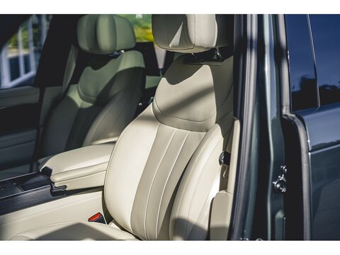 3.0 P550e 38.2kWh Autobiography SUV 5dr Petrol Plug-in Hybrid Auto 4WD Euro 6 (s/s) (550 ps)