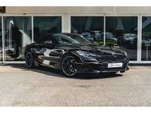 BMW Z4 M40i FINISHED IN SAPPHIRE BLACK