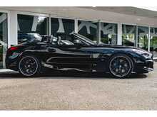 BMW Z4 M40i FINISHED IN SAPPHIRE BLACK