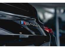 BMW Z4 M40i FINISHED IN SAPPHIRE BLACK