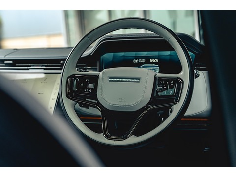 3.0 P440e 38.2kWh Autobiography SUV 5dr Petrol Plug-in Hybrid Auto 4WD Euro 6 (s/s) (440 ps)