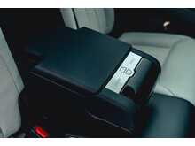 RANGE ROVER SPORT P440E FINISHED IN