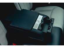 RANGE ROVER SPORT P440E FINISHED IN