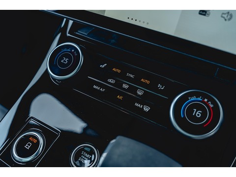 3.0 P440e 38.2kWh Autobiography SUV 5dr Petrol Plug-in Hybrid Auto 4WD Euro 6 (s/s) (440 ps)