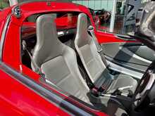 LOTUS ELISE 1.6 IN ARDENT RED