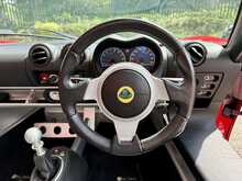 LOTUS ELISE 1.6 IN ARDENT RED