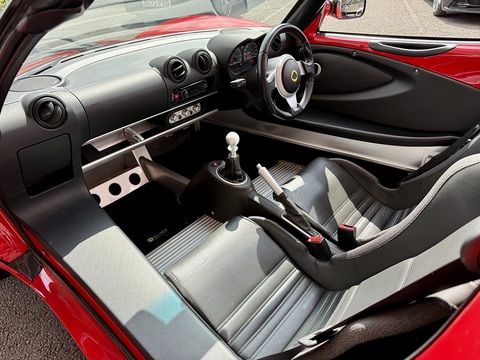 Touring Convertible 1.6 Manual Petrol