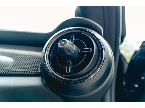 2.0 John Cooper Works Hatchback 3dr Petrol Steptronic Euro 6 (s/s) (231 ps)