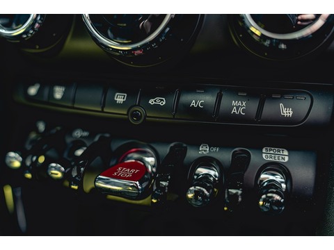 2.0 John Cooper Works Hatchback 3dr Petrol Steptronic Euro 6 (s/s) (231 ps)