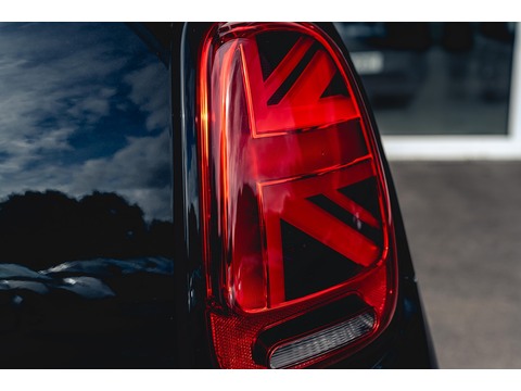 2.0 John Cooper Works Hatchback 3dr Petrol Steptronic Euro 6 (s/s) (231 ps)