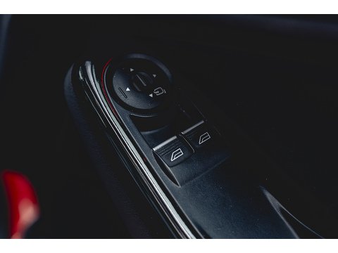 1.6T EcoBoost ST-2 Hatchback 3dr Petrol Manual Euro 5 (182 ps)