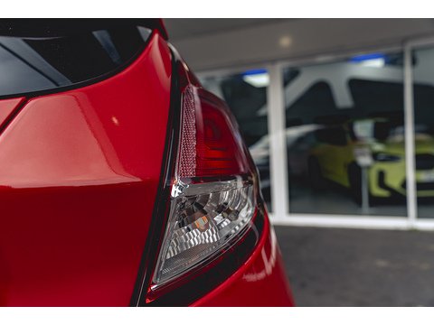 1.6T EcoBoost ST-2 Hatchback 3dr Petrol Manual Euro 5 (182 ps)