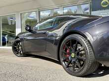 LOTUS EVORA 400 IN METALLIC BLACK