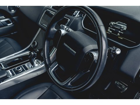 2.0 P400e 13.1kWh HSE Dynamic Black SUV 5dr Petrol Plug-in Hybrid Auto 4WD Euro 6 (s/s) (404 ps)