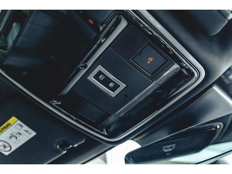 2.0 P400e 13.1kWh HSE Dynamic Black SUV 5dr Petrol Plug-in Hybrid Auto 4WD Euro 6 (s/s) (404 ps)