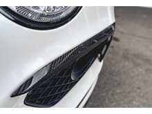 BENTLEY BENTAYGA V8 D FINISHED IN GALCIER WHITE