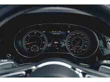 BENTLEY BENTAYGA V8 D FINISHED IN GALCIER WHITE